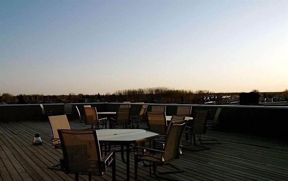 Executive House Suites Hotel & Conference Centre High Level Exteriör bild